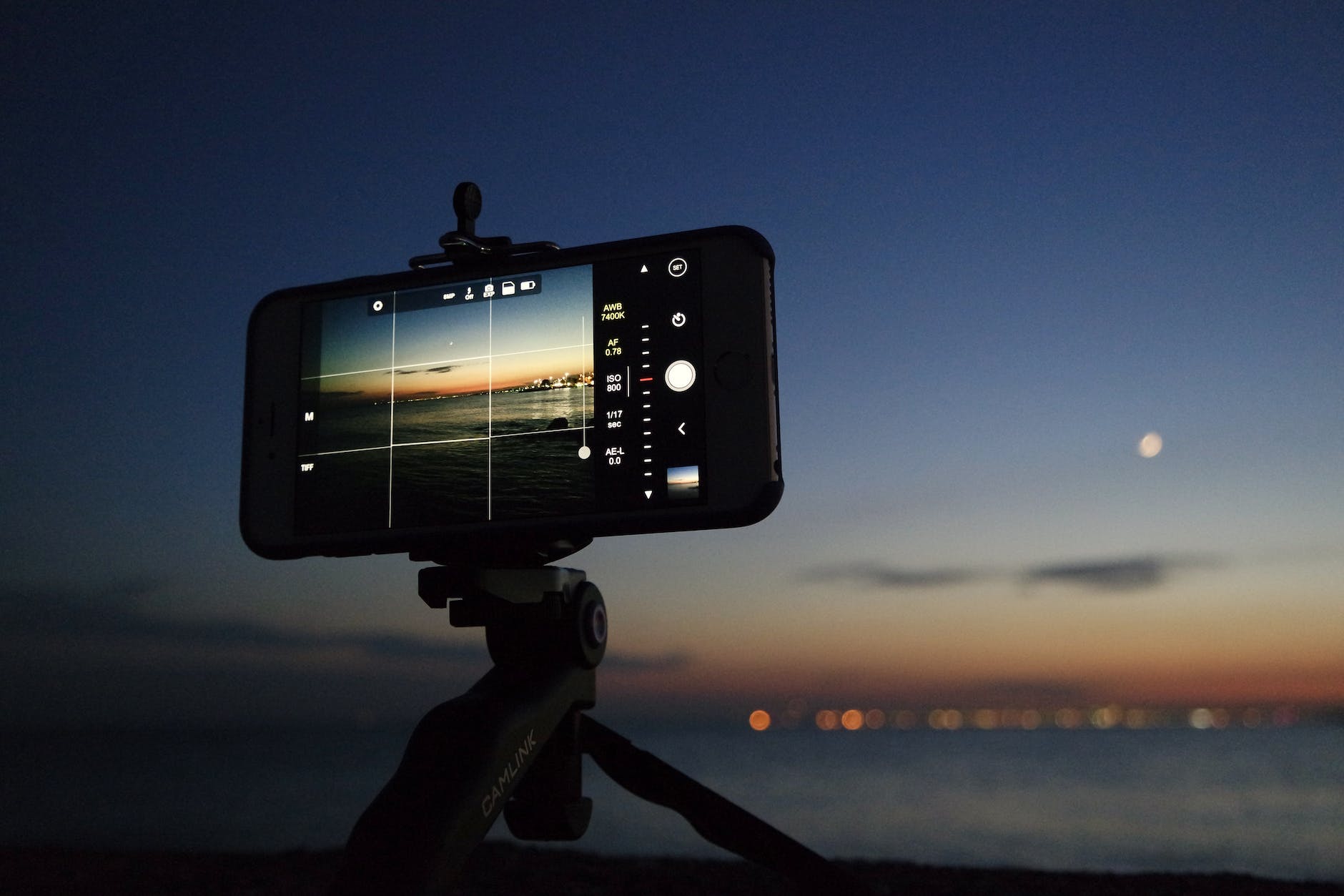 smartphone taking pictures